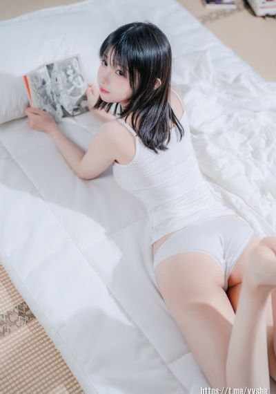 性黄蓉裸侍跪趴等主人玩_HD免费在线观看