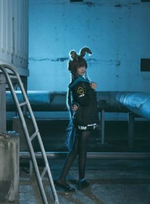 撕开老师的内裤摸她的胸_国产剧HD在线观看